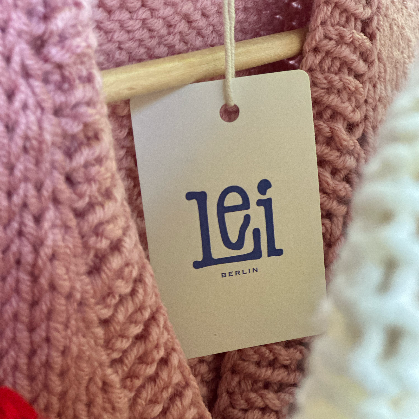 Lei Cardigan - Strawberry